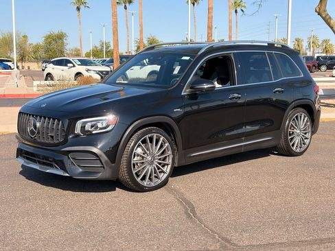 Used 2022 Mercedes-Benz GLB 35 AMG 4MATIC image 2