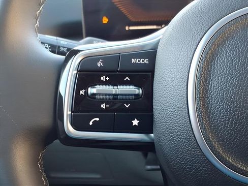 Used 2025 Kia Sorento S w/ Panoramic Sunroof Package image 31