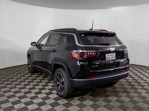 New 2026 Jeep Compass Limited image 12