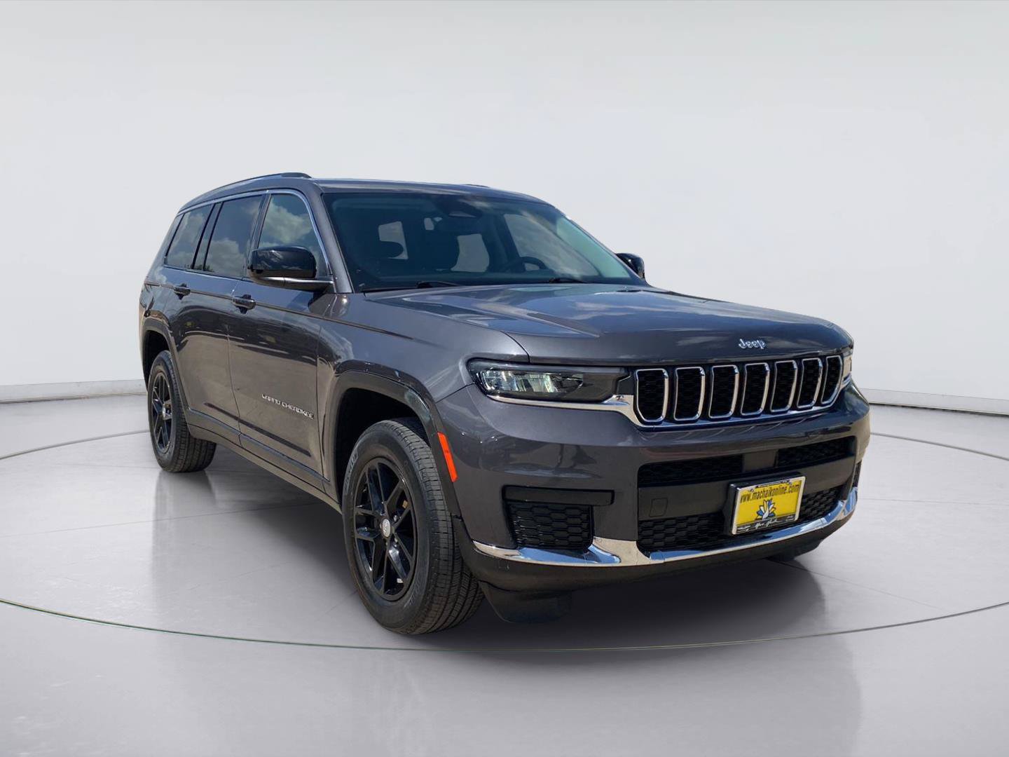 Used 2023 Jeep Grand Cherokee L Laredo AWD/4WD image 8