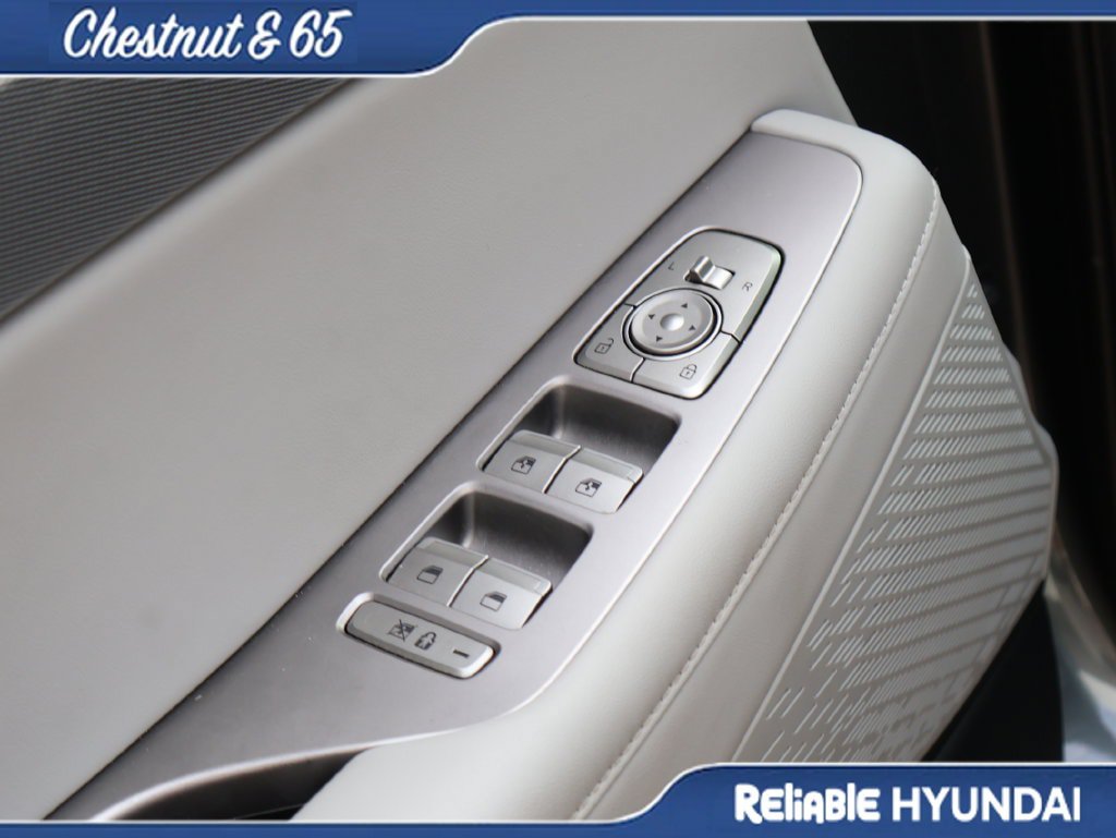 Used 2022 Hyundai Palisade SEL w/ Premium Package FWD image 23