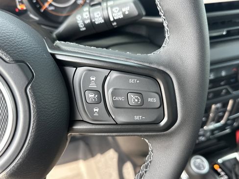 New 2025 Jeep Wrangler Unlimited Rubicon image 17