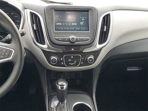 Used 2018 Chevrolet Equinox LT image 13