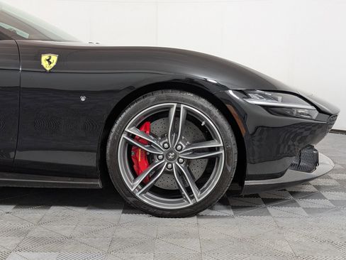 Used 2022 Ferrari Roma image 14