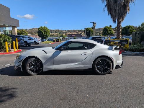 Used 2021 Toyota Supra Premium w/ Driver Assist Package RWD image 5