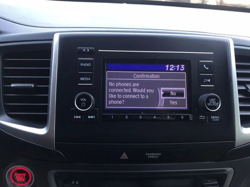 Used 2019 Honda Pilot LX image 25