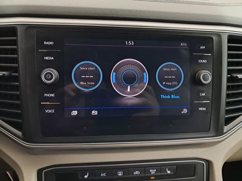 Used 2018 Volkswagen Atlas SE image 15