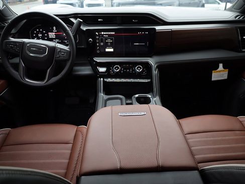 Used 2026 GMC Sierra 3500 Denali Ultimate image 18