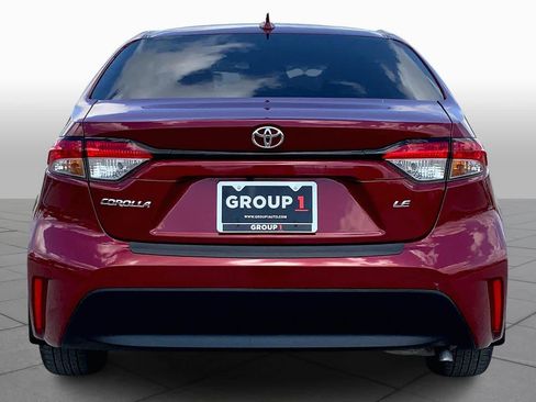 Certified 2025 Toyota Corolla LE image 5