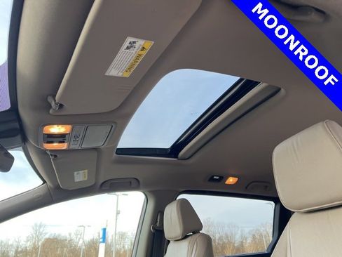 Certified 2018 Honda Odyssey EX-L image 12