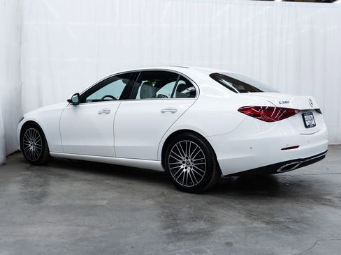 Used 2025 Mercedes-Benz C 300 4MATIC Sedan image 4