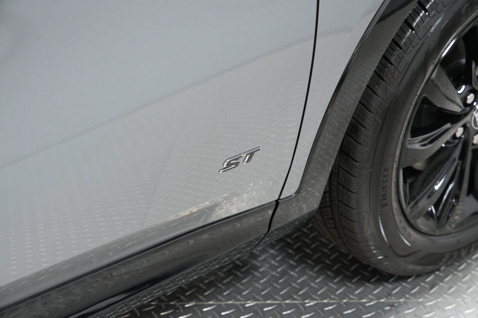 New 2026 Buick Envista Sport Touring FWD image 25
