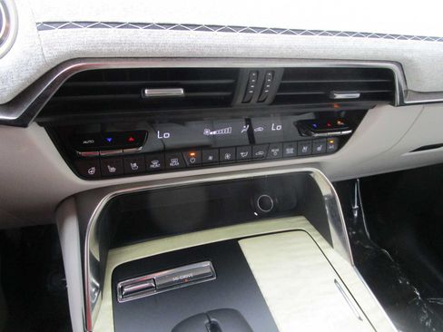 Used 2024 MAZDA CX-90 3.3 Turbo S w/ Premium Plus AWD/4WD image 22