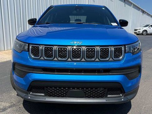 Used 2023 Jeep Compass Sport AWD/4WD image 15