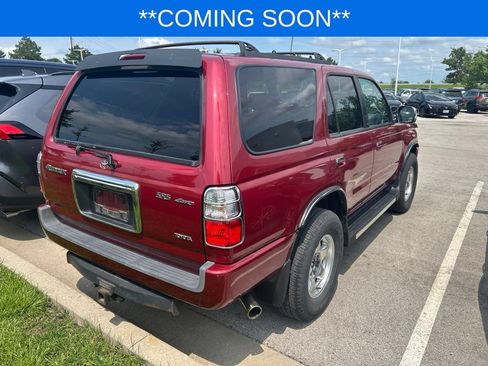 Used 2002 Toyota 4Runner SR5 AWD/4WD image 3