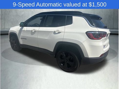Used 2018 Jeep Compass Latitude w/ Popular Equipment Group AWD/4WD image 4