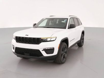 New 2025 Jeep Grand Cherokee Limited w/ Black Appearance Package