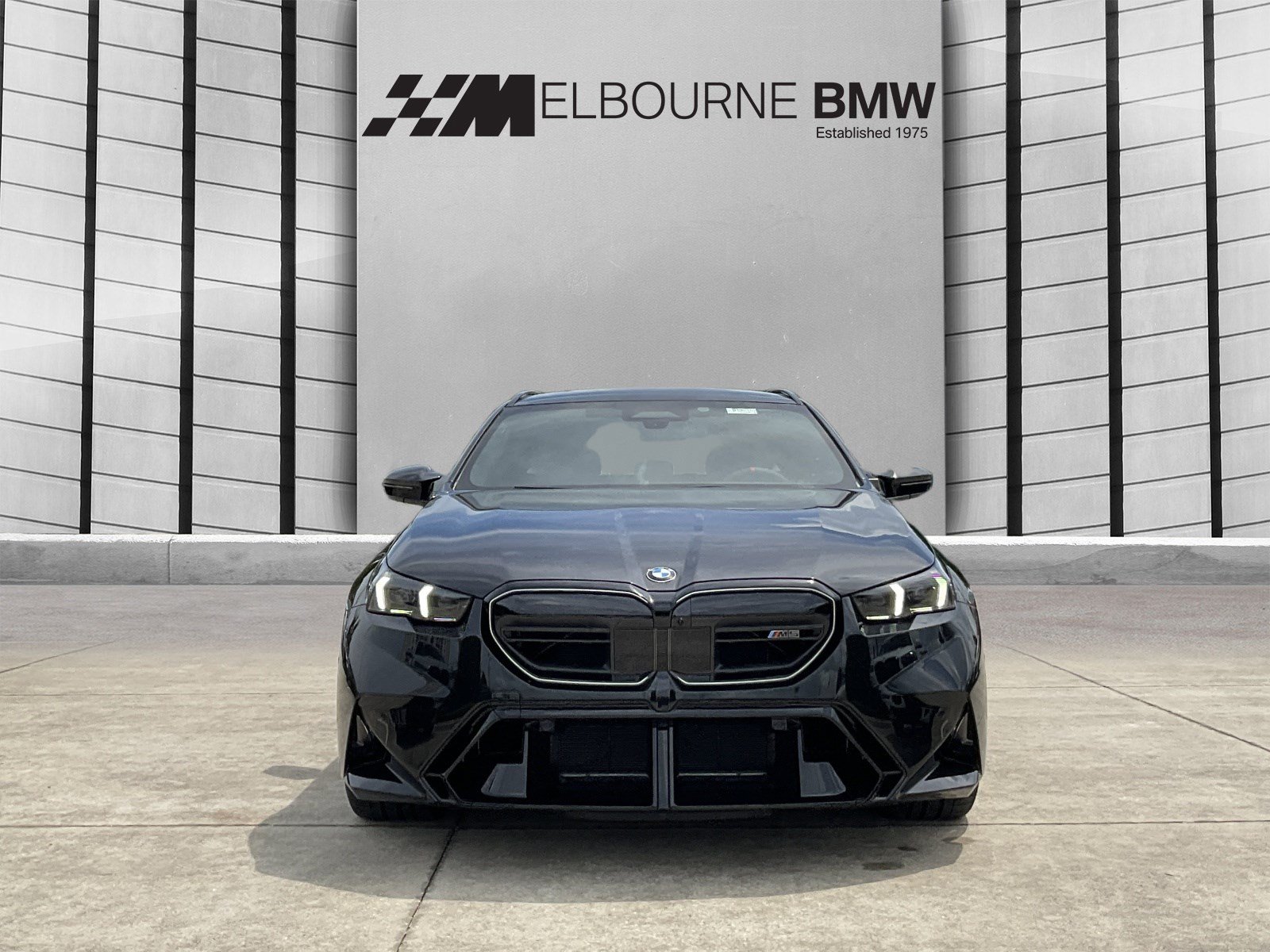 New 2027 BMW M5 Touring AWD/4WD image 2