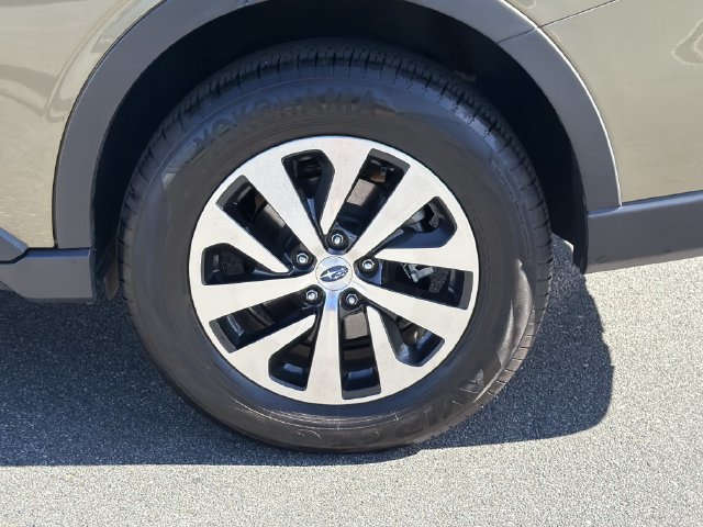 Used 2022 Subaru Outback Premium AWD/4WD image 21