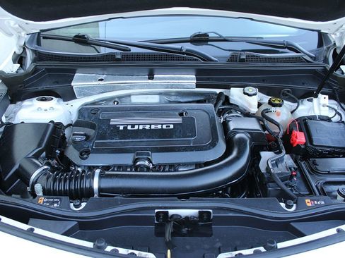 Used 2019 Cadillac XT4 Sport image 29