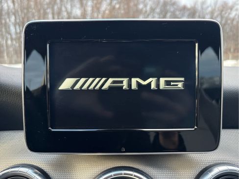 Used 2017 Mercedes-Benz CLA 250 4MATIC image 21