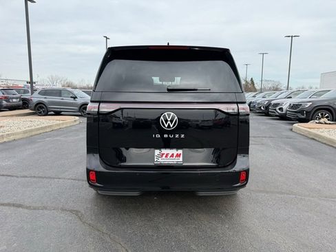 New 2025 Volkswagen ID. Buzz Pro S image 6
