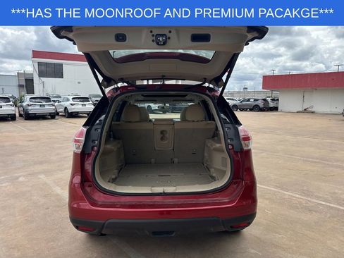 Used 2015 Nissan Rogue SV w/ SV Premium Package image 30