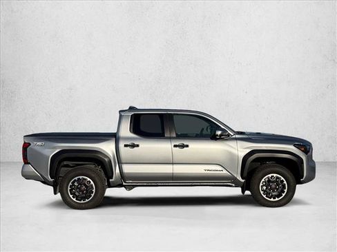 Used 2024 Toyota Tacoma TRD Off-Road w/ TRD Off Road Premium Package AWD/4WD image 4