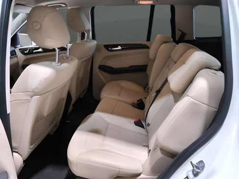 Used 2019 Mercedes-Benz GLS 450 4MATIC w/ Premium 1 Package image 35