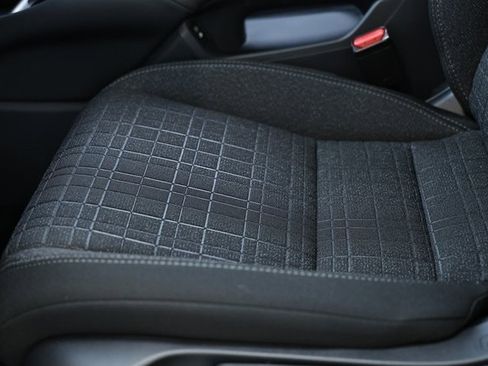 New 2026 Honda HR-V LX image 27