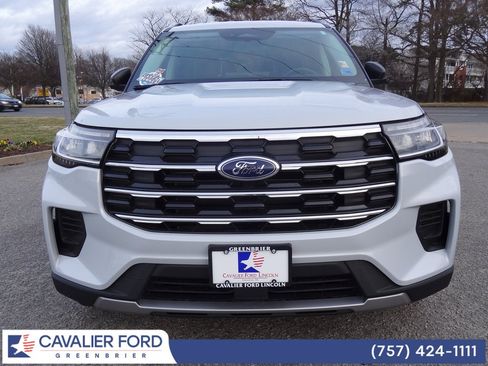 Used 2025 Ford Explorer Active image 9