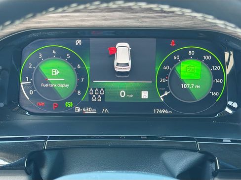 Used 2025 Volkswagen Atlas SEL image 41