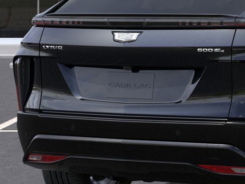 New 2025 Cadillac Lyriq Sport image 34