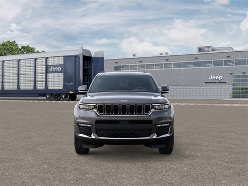 New 2025 Jeep Grand Cherokee L Limited image 6