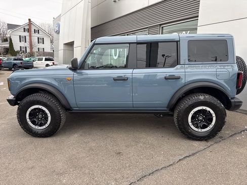 New 2025 Ford Bronco Badlands w/ Sasquatch Package AWD/4WD image 9