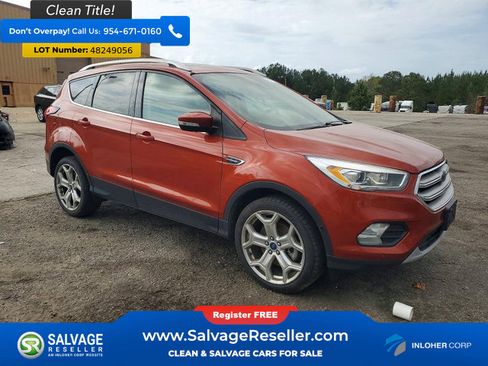 Used 2019 Ford Escape Titanium AWD/4WD image 5
