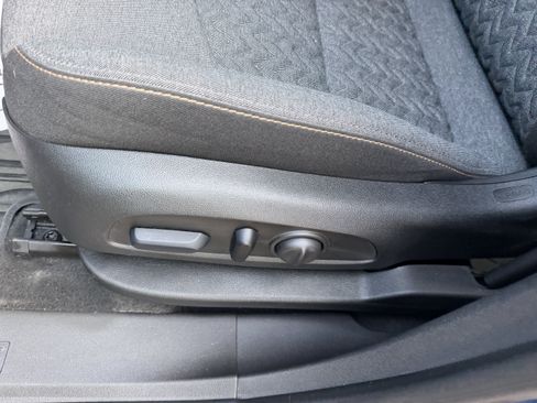Used 2024 Chevrolet Equinox LT w/ LPO, Floor Liner Package FWD image 13