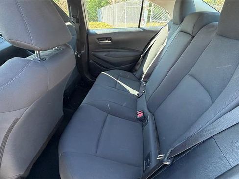 Used 2021 Toyota Corolla LE FWD image 13