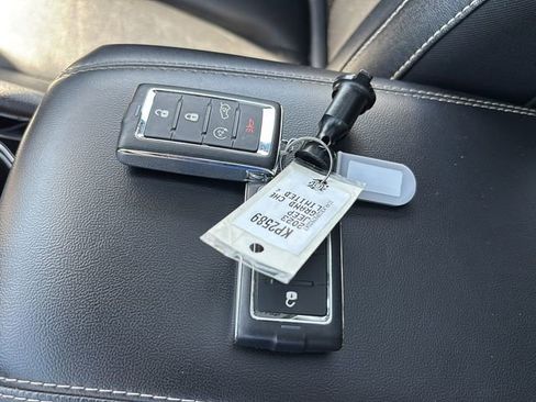 Certified 2023 Jeep Grand Cherokee L Limited AWD/4WD image 29