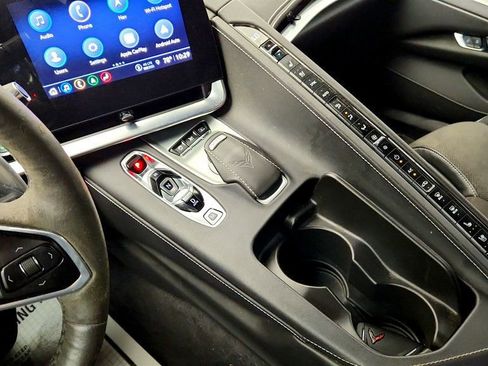 Used 2023 Chevrolet Corvette Stingray Preferred Conv w/ Z51 Performance Package RWD image 17