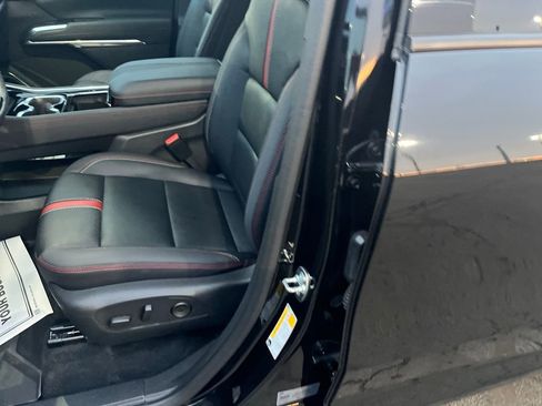 Used 2024 Chevrolet Traverse RS w/ LPO, Floor Liner Package image 18