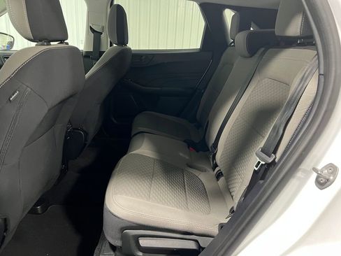 Used 2022 Ford Escape SE image 6