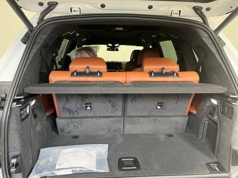 Used 2026 BMW X7 xDrive40i w/ Executive Package image 22