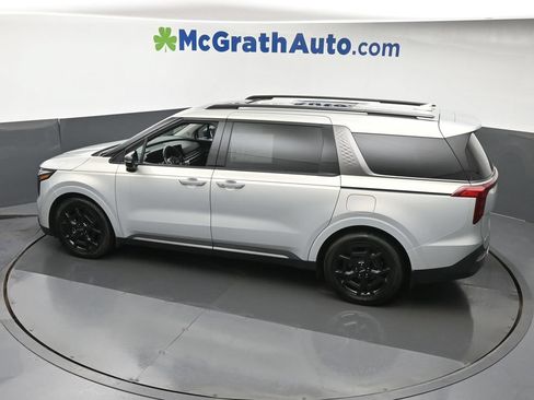 Used 2025 Kia Carnival SX w/ SX Dark Edition Package FWD image 28