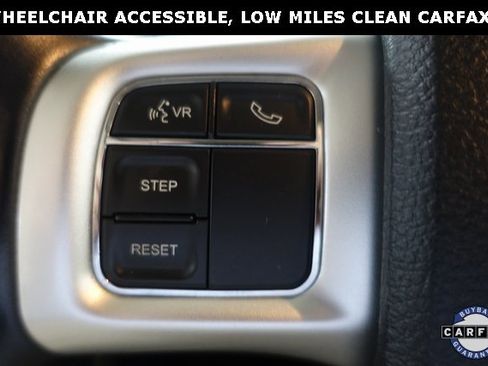 Used 2015 Dodge Grand Caravan SXT w/ UConnect Hands-Free Group image 14