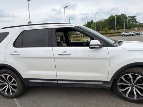 Used 2016 Ford Explorer Limited FWD image 5