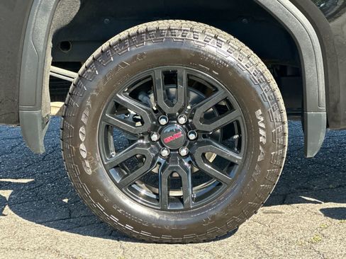 Used 2024 GMC Sierra 1500 Elevation w/ Elevation Premium Package AWD/4WD image 26