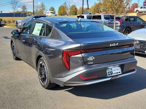 New 2025 Kia K4 EX image 6