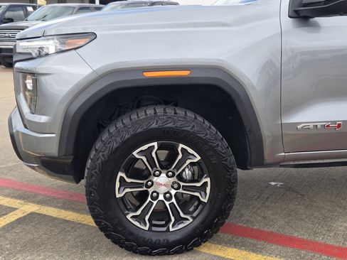 Used 2024 GMC Canyon AT4 w/ AT4 Premium Package image 5