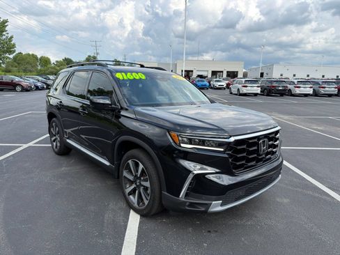 Used 2024 Honda Pilot Touring image 8